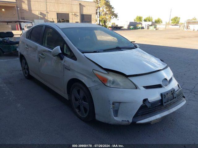  Salvage Toyota Prius