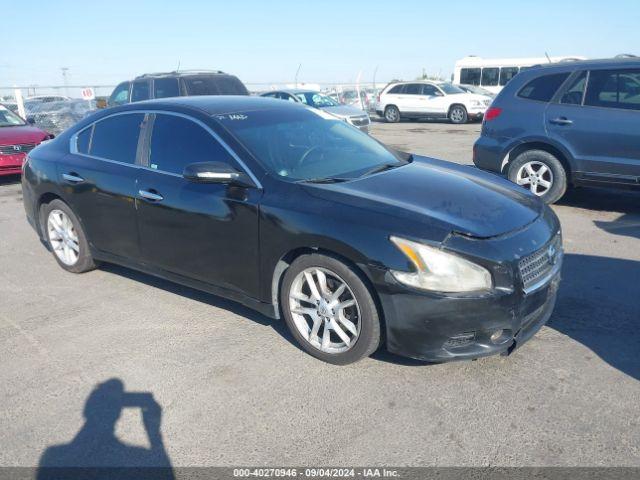  Salvage Nissan Maxima