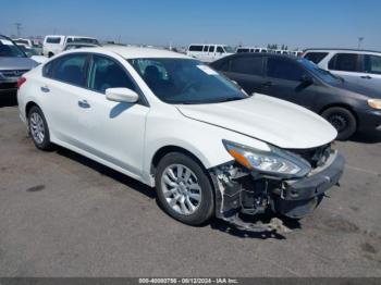  Salvage Nissan Altima