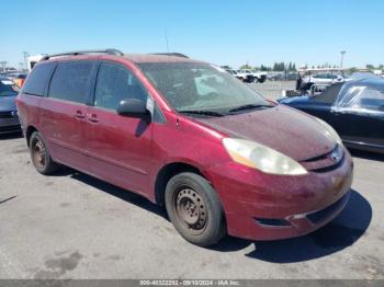  Salvage Toyota Sienna