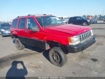  Salvage Jeep Grand Cherokee