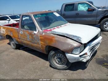  Salvage Toyota Pickup