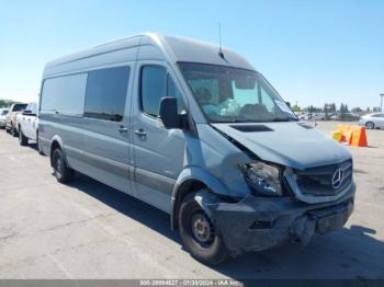  Salvage Mercedes-Benz Sprinter 2500