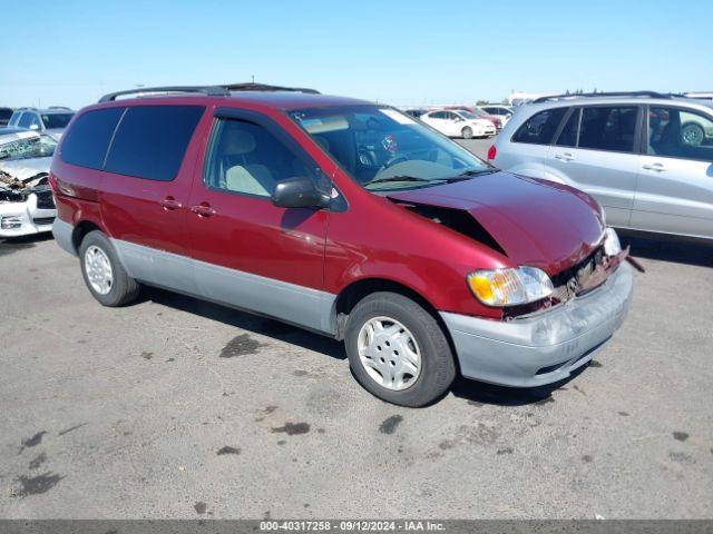  Salvage Toyota Sienna