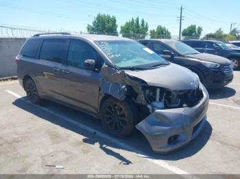  Salvage Toyota Sienna