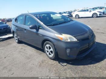  Salvage Toyota Prius