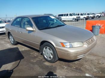  Salvage Toyota Camry