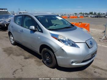  Salvage Nissan LEAF