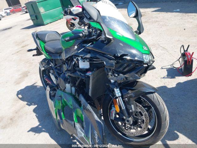  Salvage Kawasaki Zx1002