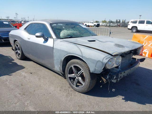  Salvage Dodge Challenger