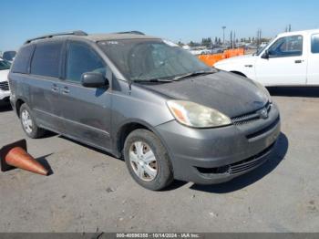  Salvage Toyota Sienna