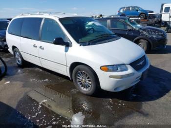  Salvage Chrysler Town & Country