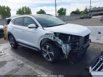  Salvage Hyundai TUCSON