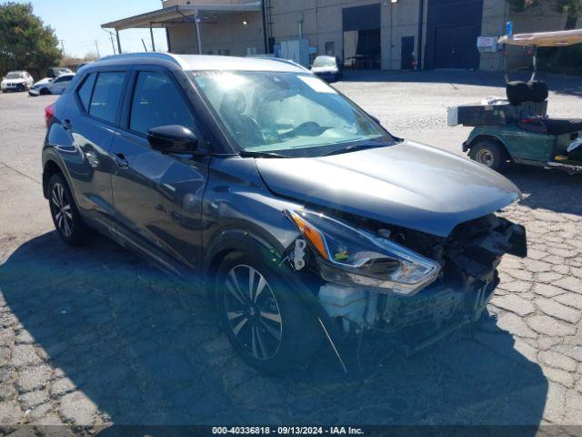  Salvage Nissan Kicks