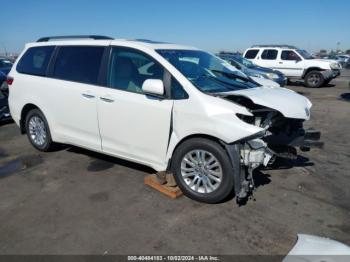  Salvage Toyota Sienna