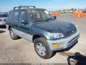  Salvage Toyota RAV4