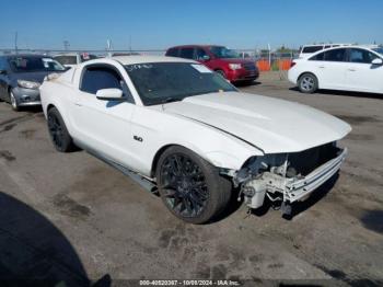  Salvage Ford Mustang