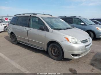  Salvage Toyota Sienna