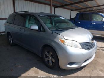  Salvage Toyota Sienna