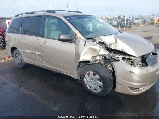  Salvage Toyota Sienna