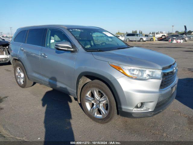  Salvage Toyota Highlander