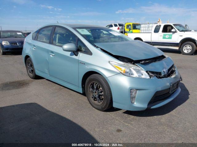  Salvage Toyota Prius