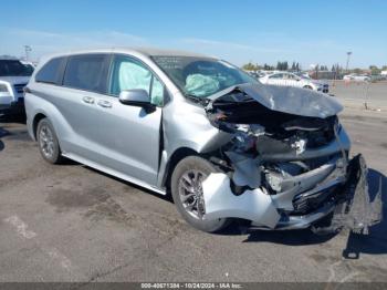  Salvage Toyota Sienna