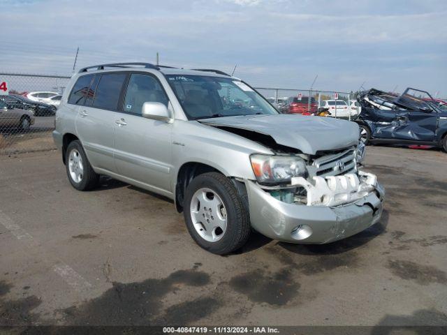  Salvage Toyota Highlander