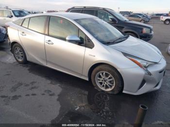  Salvage Toyota Prius