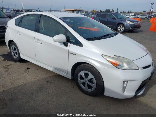  Salvage Toyota Prius