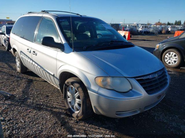  Salvage Chrysler Town & Country