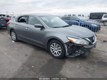  Salvage Nissan Altima