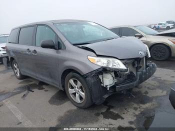  Salvage Toyota Sienna