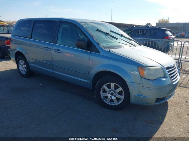  Salvage Chrysler Town & Country