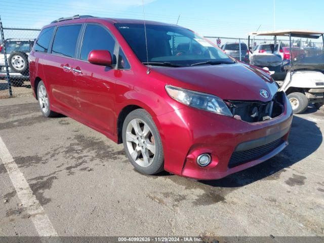  Salvage Toyota Sienna