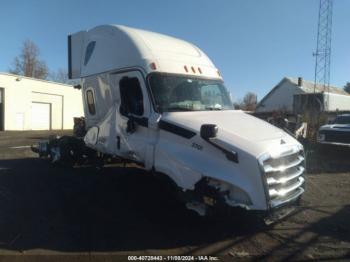  Salvage Freightliner New Cascadia 126