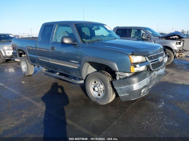  Salvage Chevrolet Silverado 2500