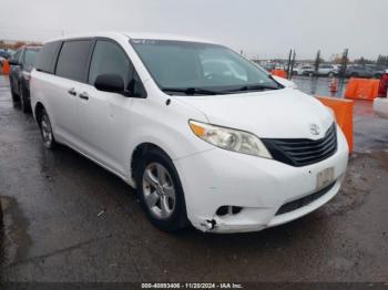  Salvage Toyota Sienna