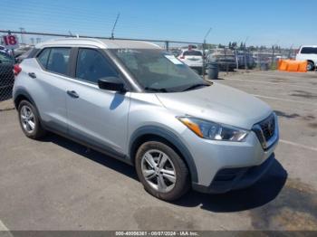  Salvage Nissan Kicks