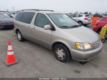  Salvage Toyota Sienna