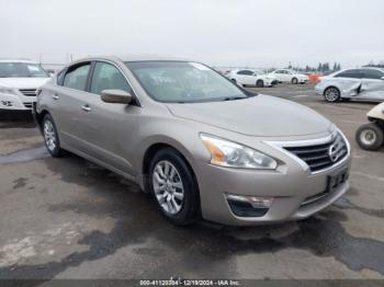  Salvage Nissan Altima