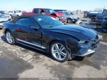  Salvage Ford Mustang