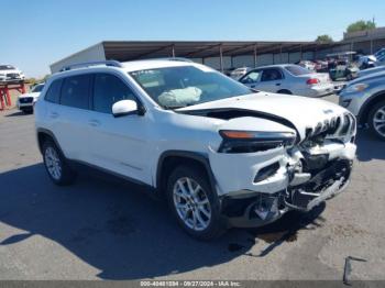  Salvage Jeep Cherokee