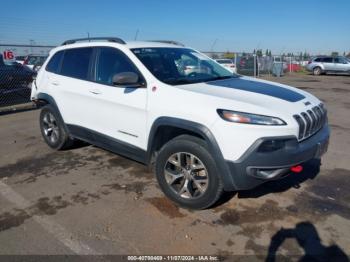  Salvage Jeep Cherokee