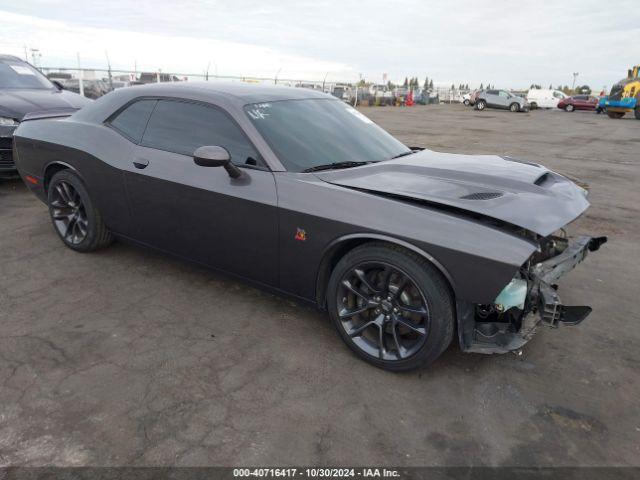  Salvage Dodge Challenger