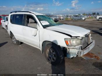  Salvage Toyota Highlander