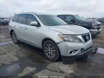  Salvage Nissan Pathfinder