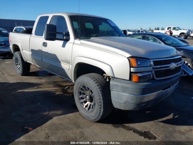  Salvage Chevrolet Silverado 2500