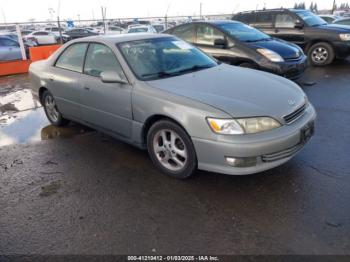  Salvage Lexus Es