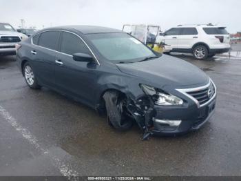  Salvage Nissan Altima